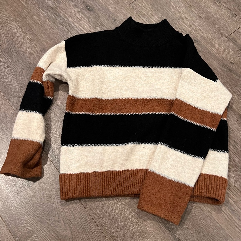 Universal Thread Mock Neck Sweater